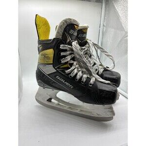 Bauer Supreme S160 Youth Ice Hockey Skates, Size 2 EE, Black & Yellow
